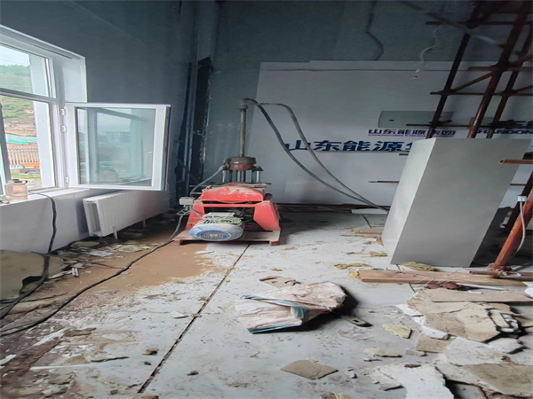 石城地基基础下沉墙体裂缝加固注浆顶升施工